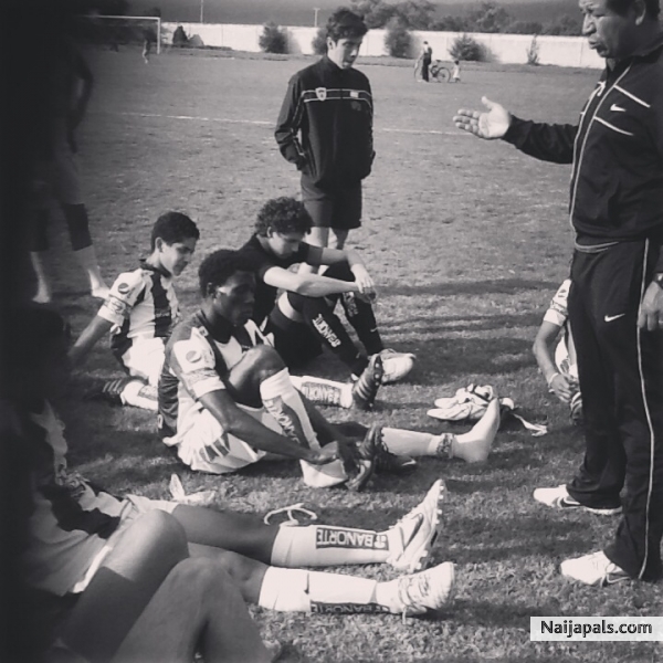 My coach chat abuot the game - click for next photo