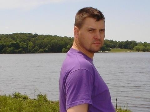 my bestfriend robert fight for our country in iraq - click for next photo