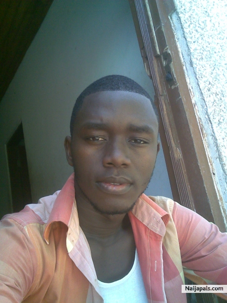 handsome guy - click for next photo