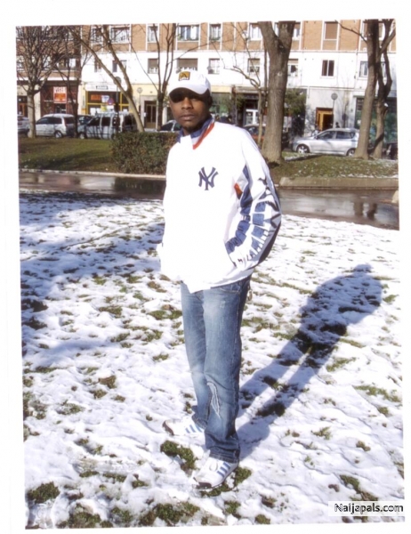 - click for next photo