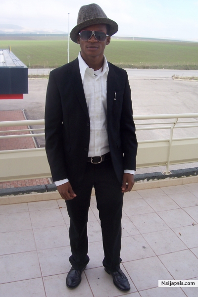  - click for next photo