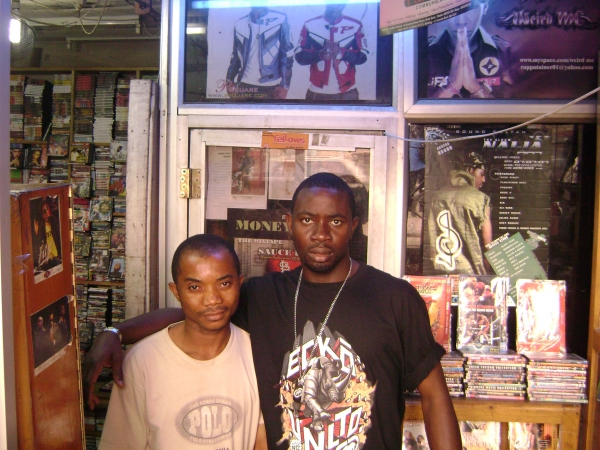 BUFF dJ' S IN akure (ondo_state) - click for next photo
