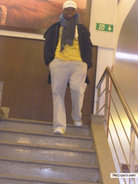  - click for next photo
