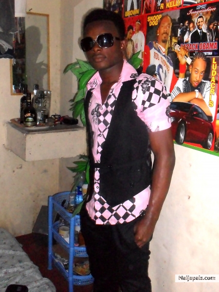  - click for next photo