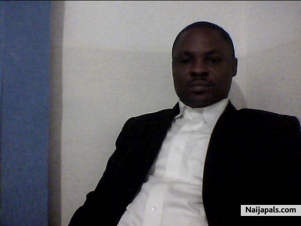 Baba God noni - click for next photo