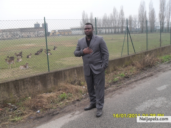  - click for next photo