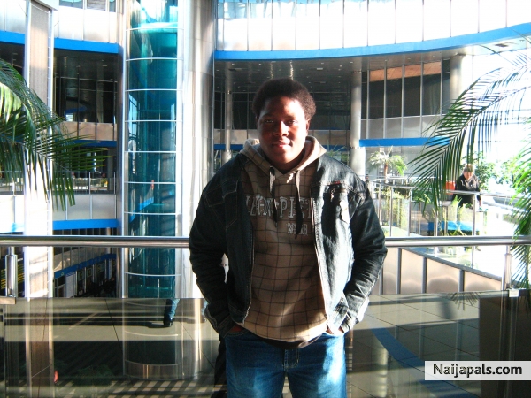  - click for next photo