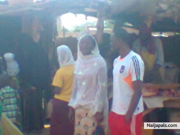 in d marche in niamey - click for next photo