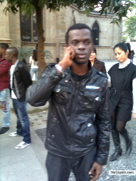  - click for next photo
