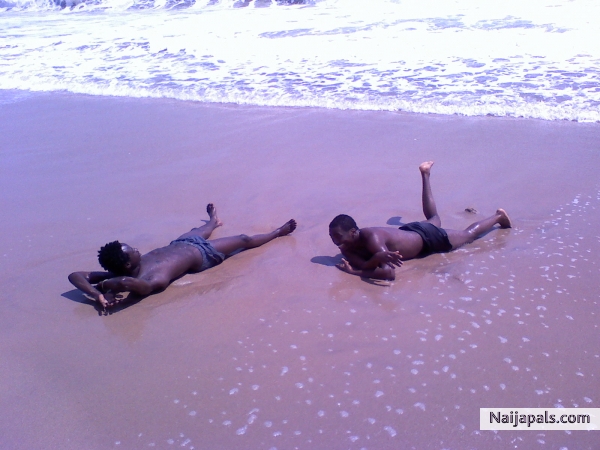  - click for next photo