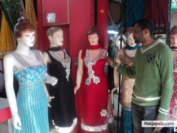  - click for next photo