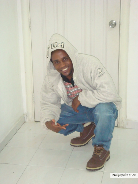 DONCHRIS - click for next photo
