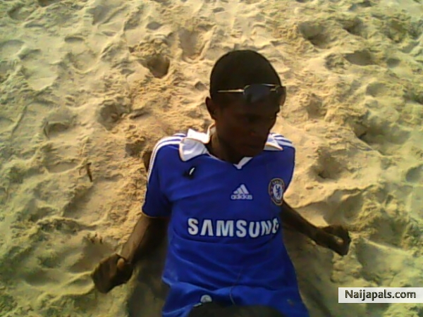  - click for next photo