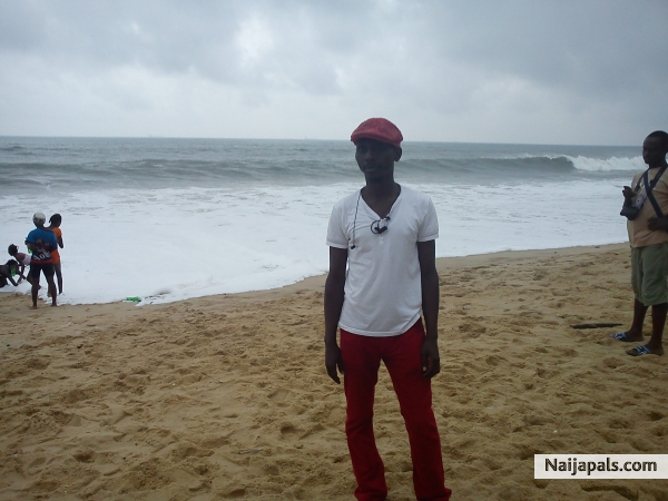  - click for next photo