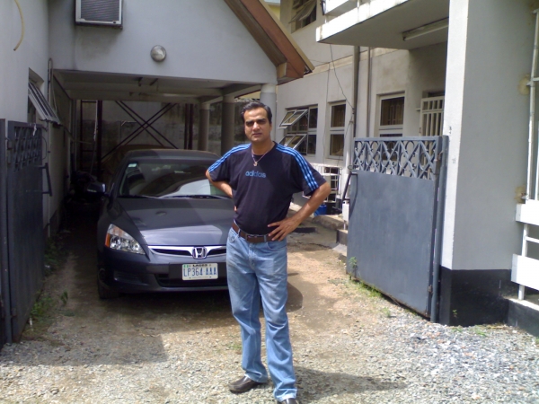  - click for next photo