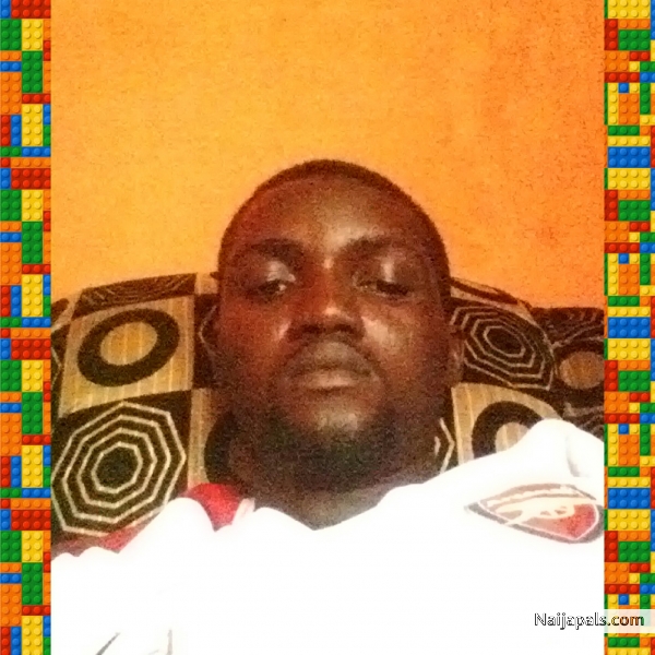 i - click for next photo