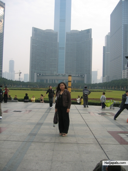  - click for next photo