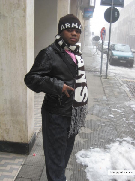  - click for next photo