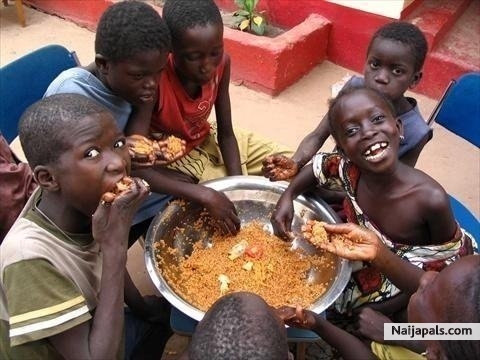 I Thank Baba God For My Life oo! Poverty No Good Thing ooo! 