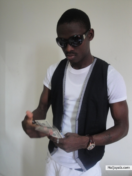 its all about d benjamin...... - click for next photo