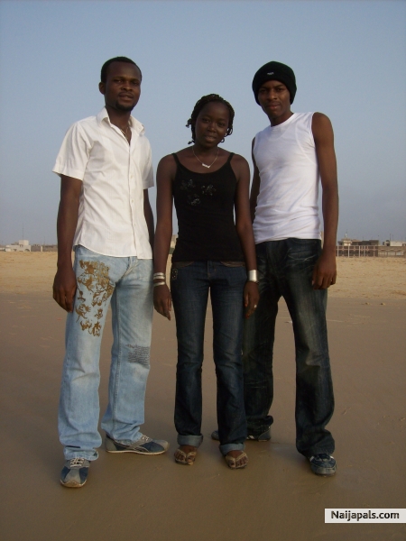  - click for next photo