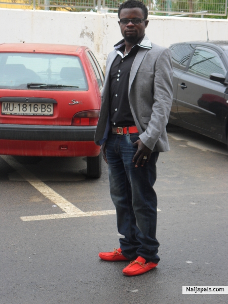  - click for next photo