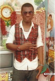 am a cool guy who like hanging out wit responsible person - click for next photo