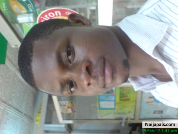 emi noni - click for next photo