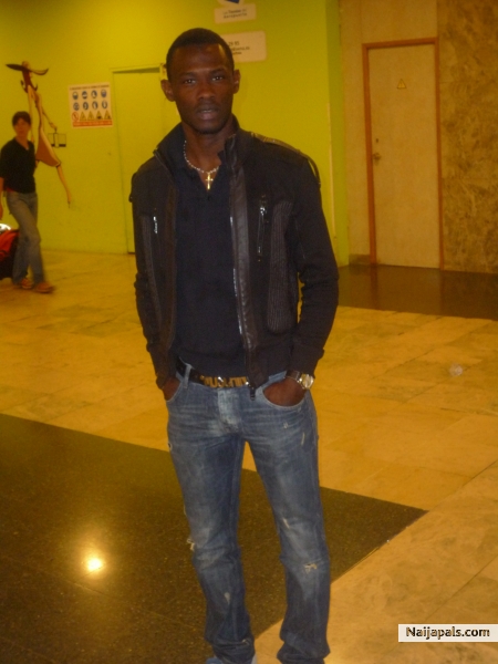  - click for next photo