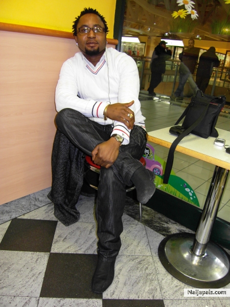  - click for next photo