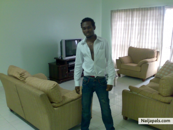 HOW DO U FEEL AT HOME - click for next photo