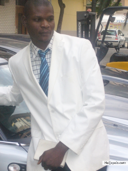  - click for next photo