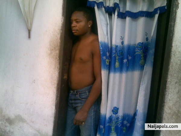 - click for next photo