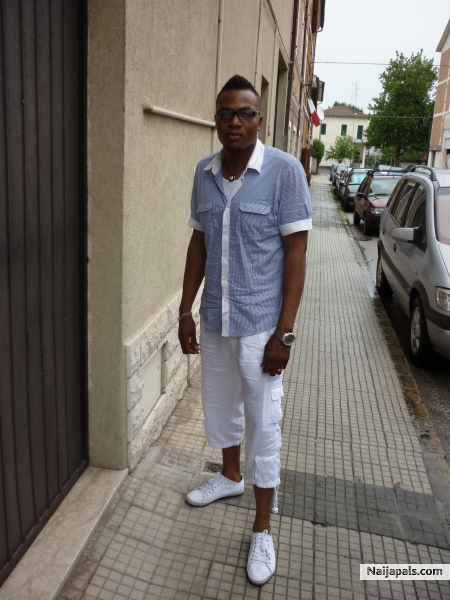  - click for next photo