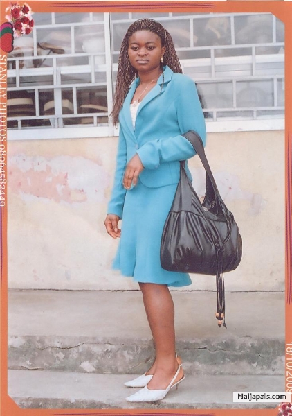 Beni on Suit - click for next photo