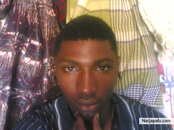 Me in my friends crib - click for next photo