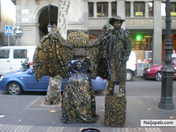 street festival in barcelona spain - click for next photo