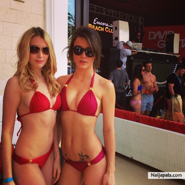 That' s me on the right - click for next photo