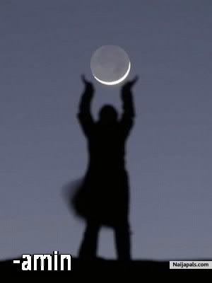 playing with moon - click for next photo