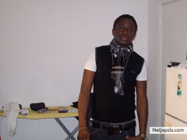  - click for next photo