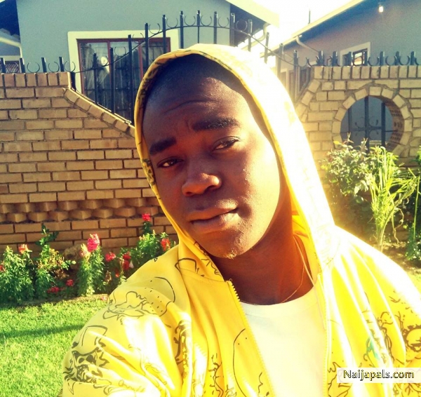  - click for next photo