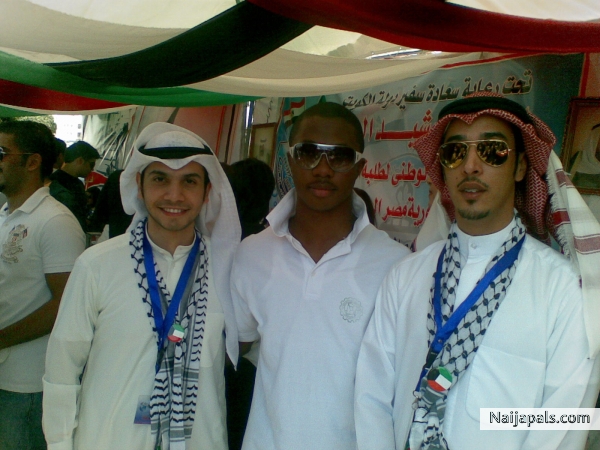 People from Kuwait and I - click for next photo