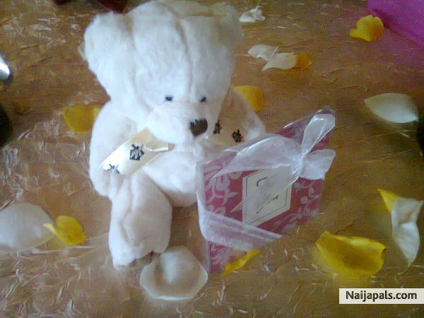  - click for next photo