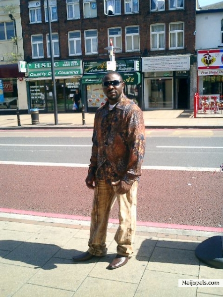  - click for next photo