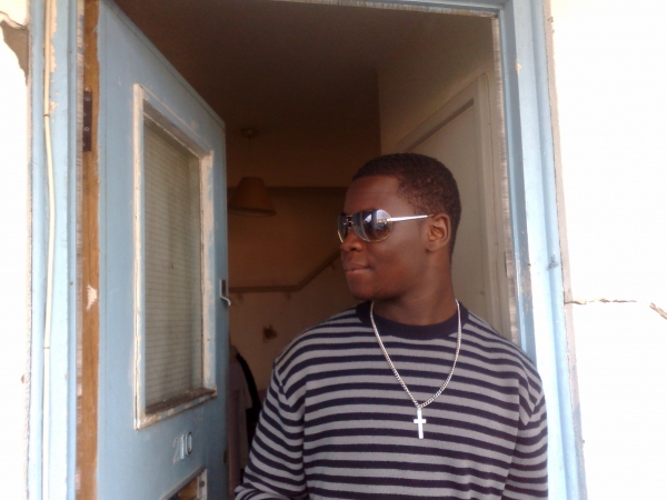  - click for next photo