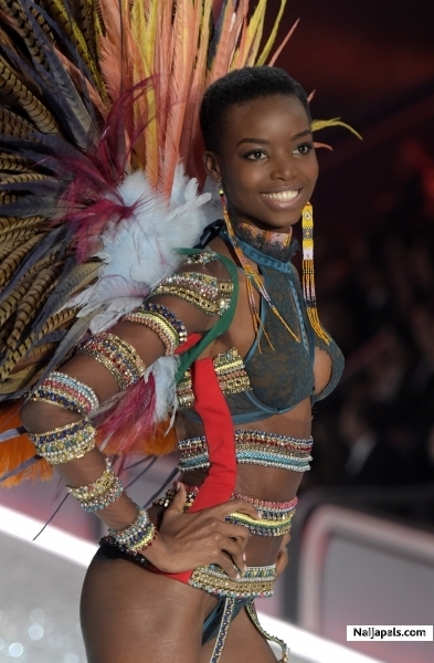 you started the carnival. so show it off your self, i can not help you! - click for next photo