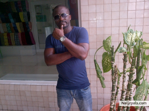 Oluwa ni - click for next photo