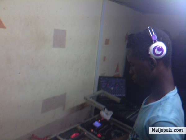 dj arems - click for next photo