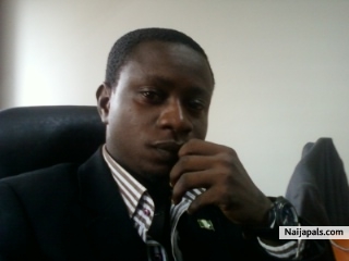 Yes Boss.............. - click for next photo