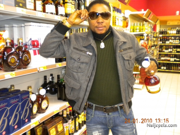  - click for next photo